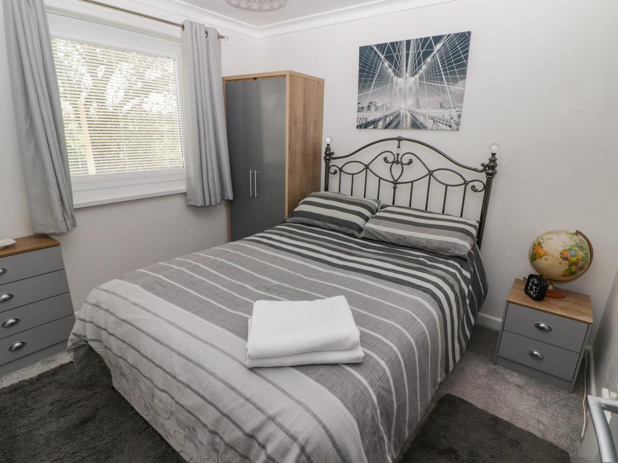 13 Gower Holiday Village Σουόνσι Εξωτερικό φωτογραφία